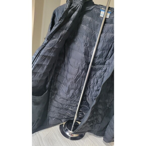 Columbia Hooded Jacket | Women’s Small | Black Lightweight Puffer - Picture 7 of 10